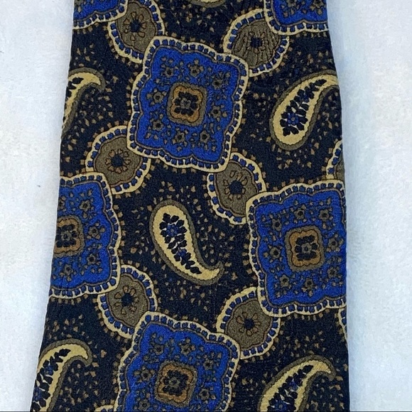 Liberty of London Silk Paisley Tie Blue - Picture 4 of 7